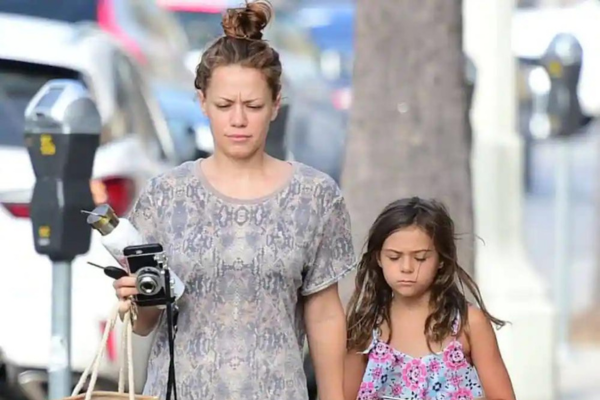 Bethany Joy Lenz with daughter Maria Rose